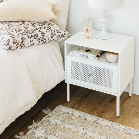 Benny Bedsides Set