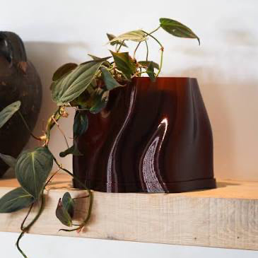 Lulu Planter in Amber Gloss finish