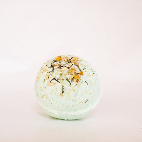 Mint Manuka Chamomile Bath Bomb detail